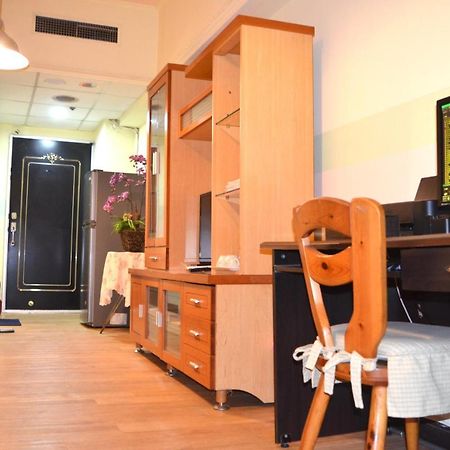 Holo Hostel Taipei Dış mekan fotoğraf