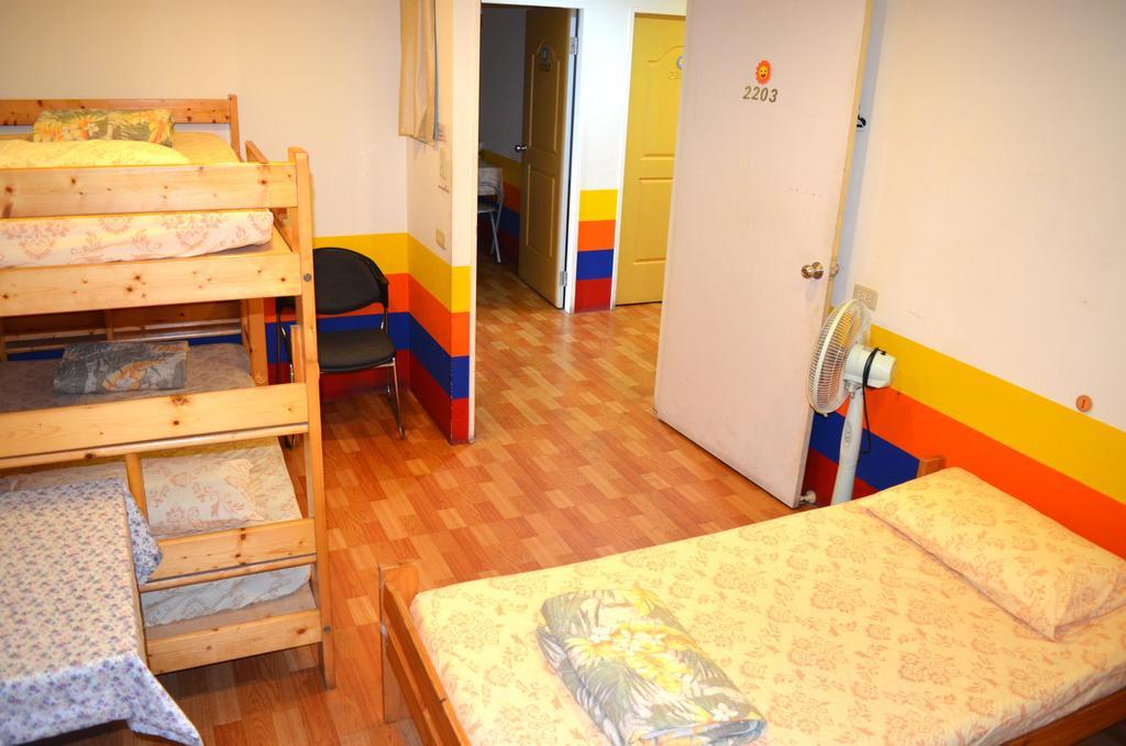 Holo Hostel Taipei Dış mekan fotoğraf