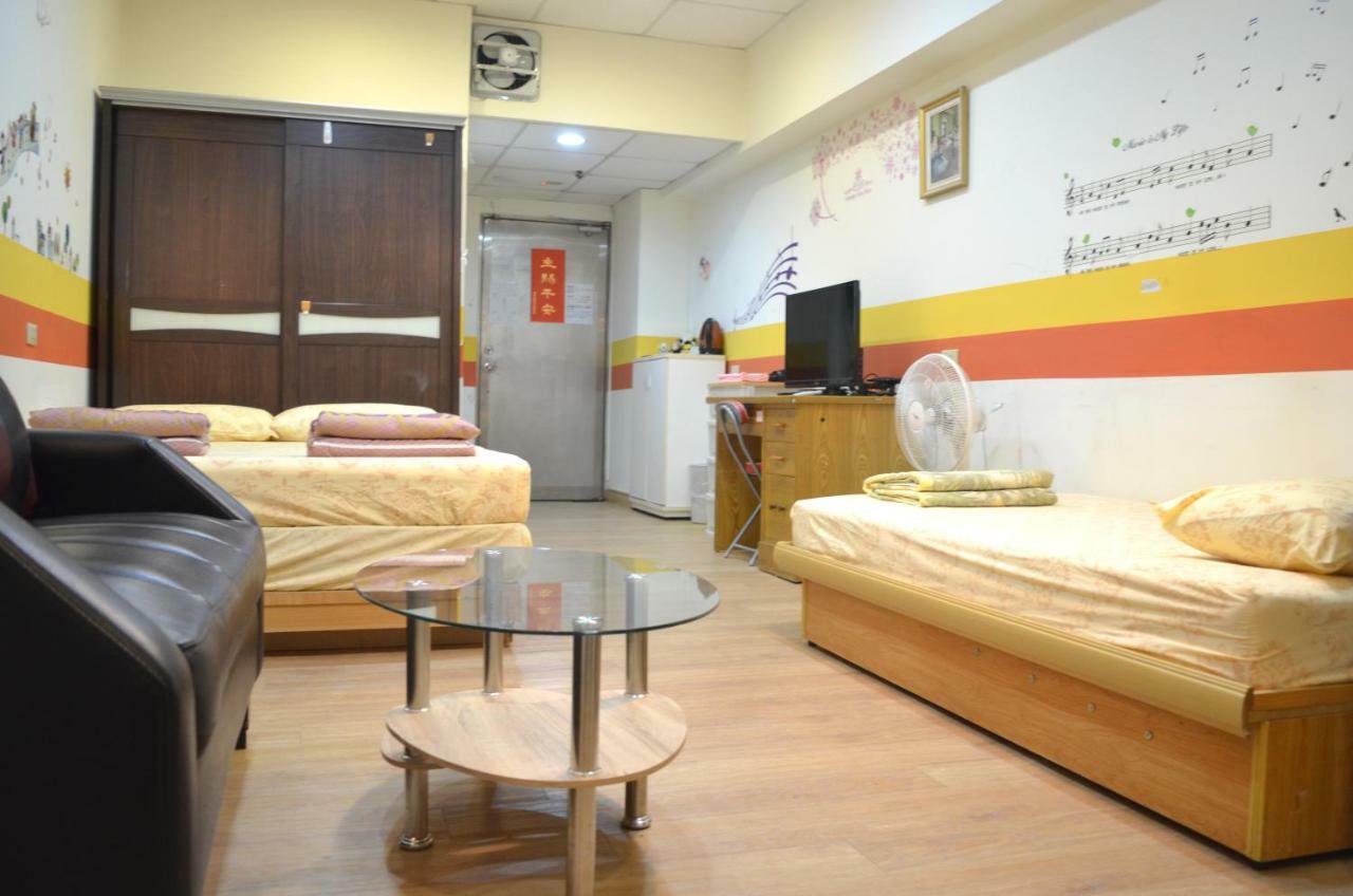 Holo Hostel Taipei Dış mekan fotoğraf